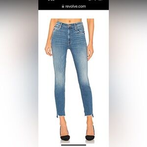 MOTHER
THE STUNNER TWO STEP FRAY.
Love For Sail 27